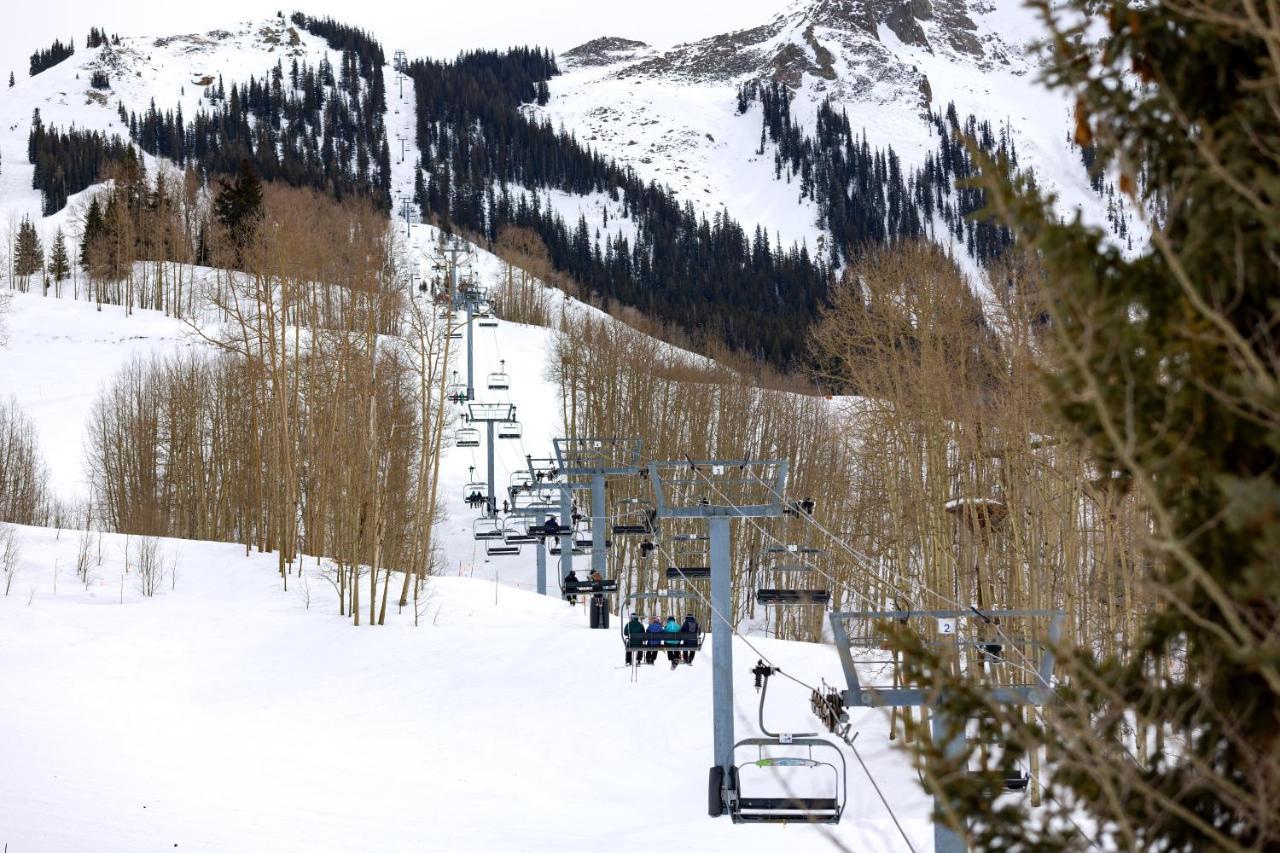 Elevation Hotel & Spa Crested Butte Extérieur photo